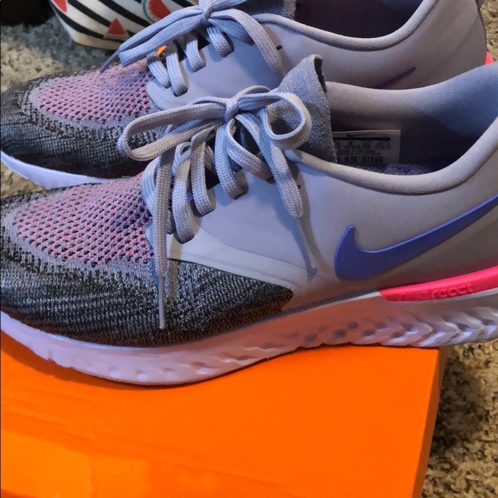 Women’s Nike Odyssey React 2 Flyknit